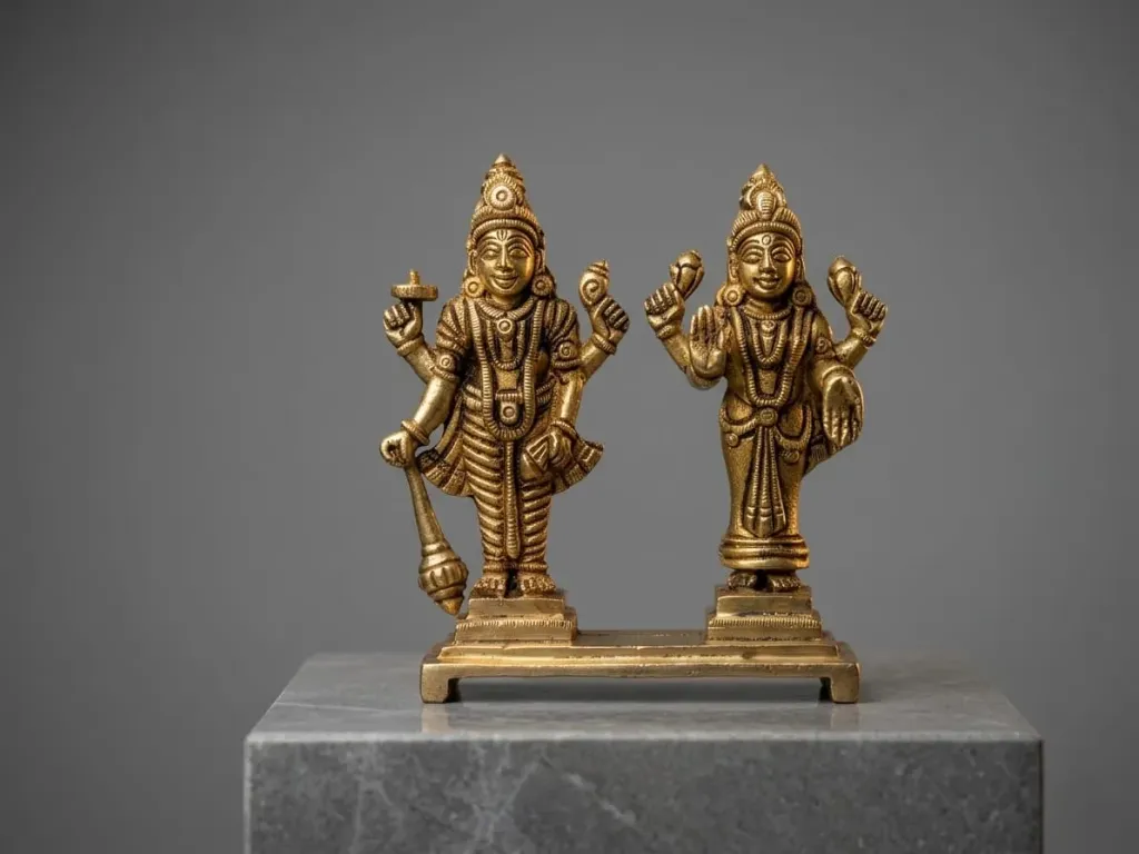 Vishnu Laxmi 1700 antique 620g
