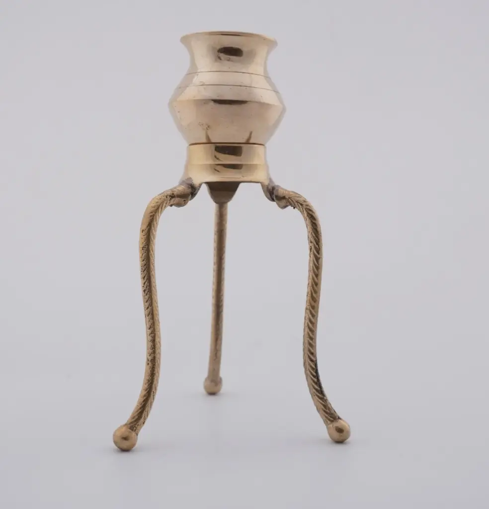 [T02517] Tipai Stand With Lota 2 No 460